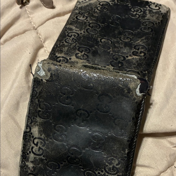Gucci Distressed Black Leather Project Wallet - - Picture 5 of 7